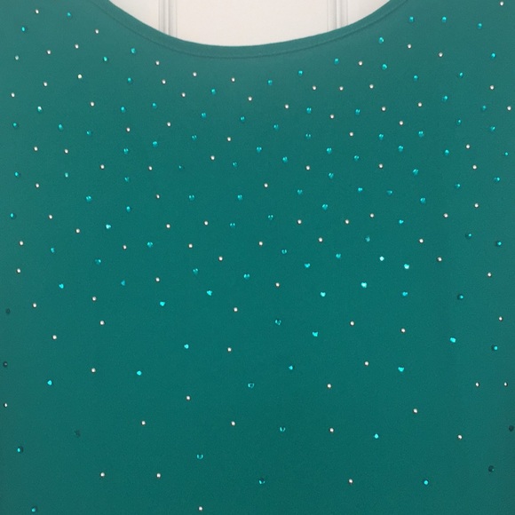 NWT sleeveless top with rhinestone detail - Picture 2 of 3